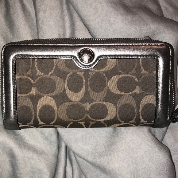 Coach Handbags - Coach Wallet